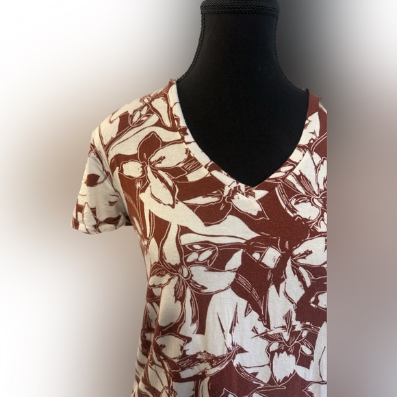 Nine West T-Shirt - Picture 2 of 4